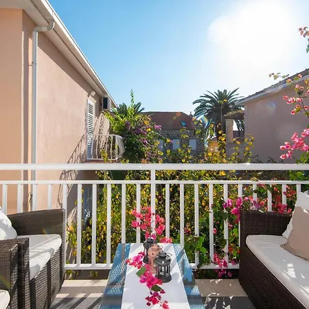 Lenka Lägenhet Orebić