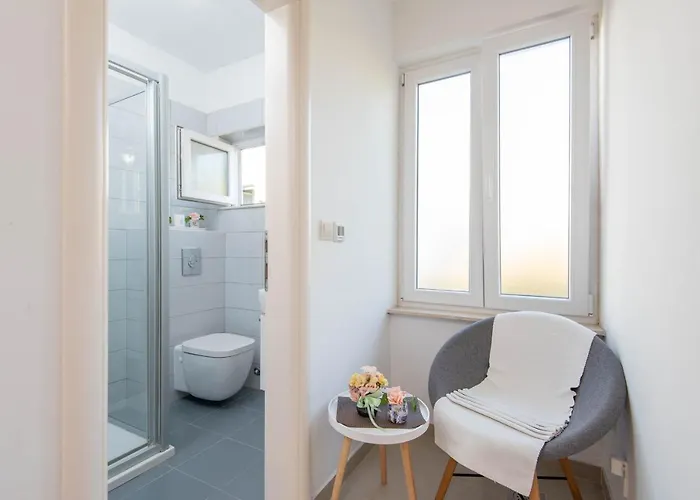 Apartment Lenka *