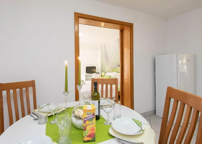 Lenka Apartment Orebic