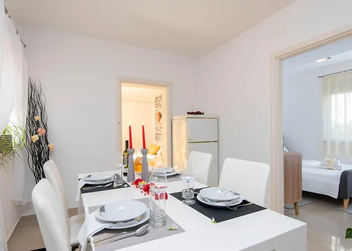 Apartment Lenka Orebic