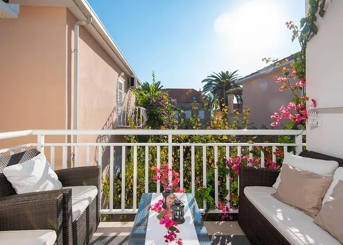 Lenka Apartment Orebic